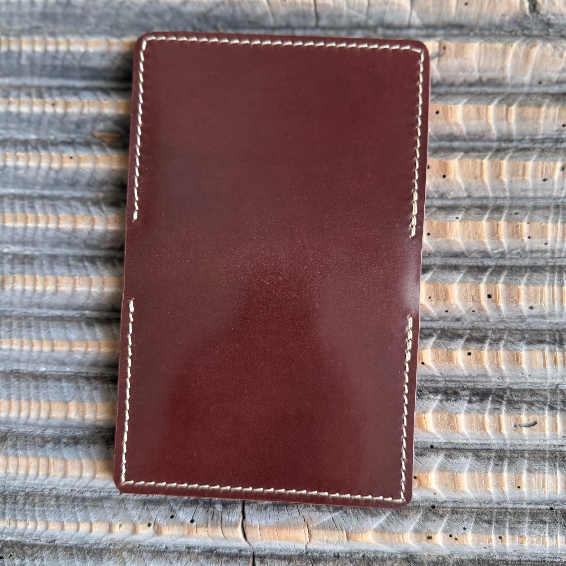 Custom Order: bifold Shell Cordovan #4 and two key keepers