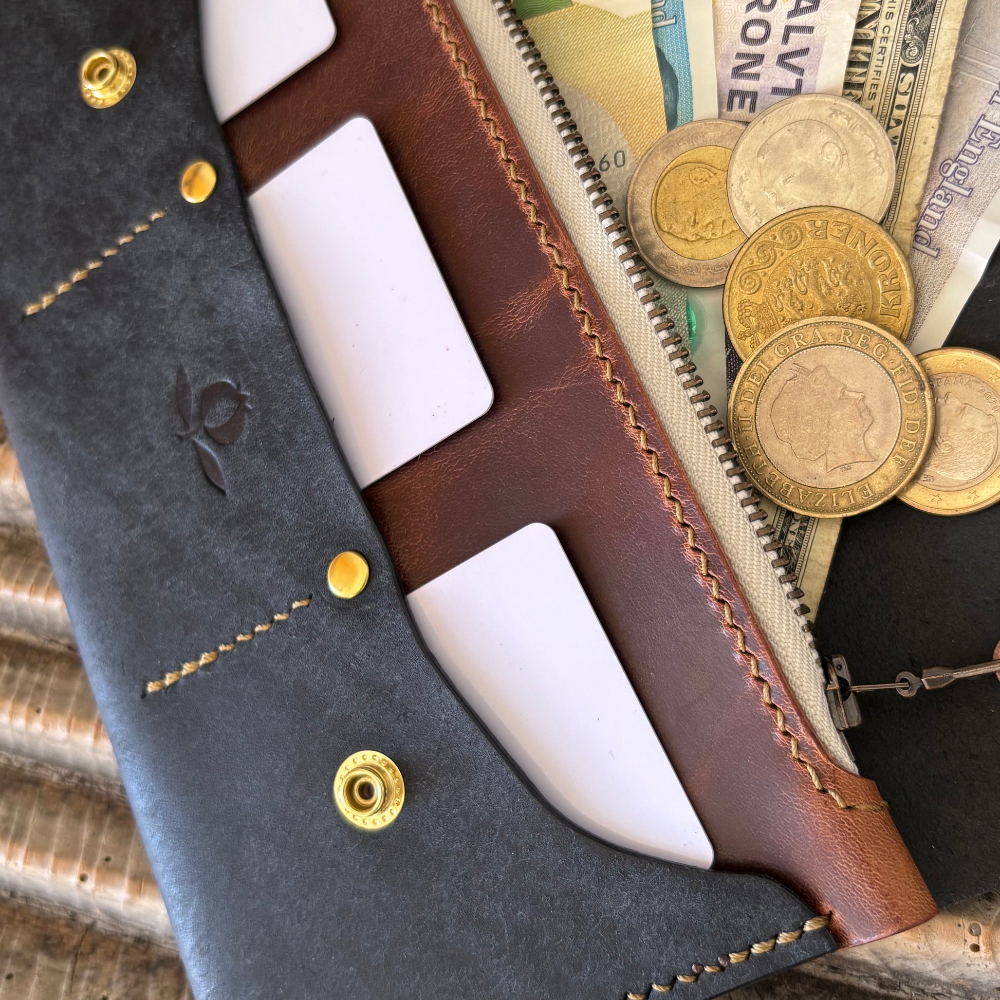 Funda para tarjeta y efectivo Aljibe