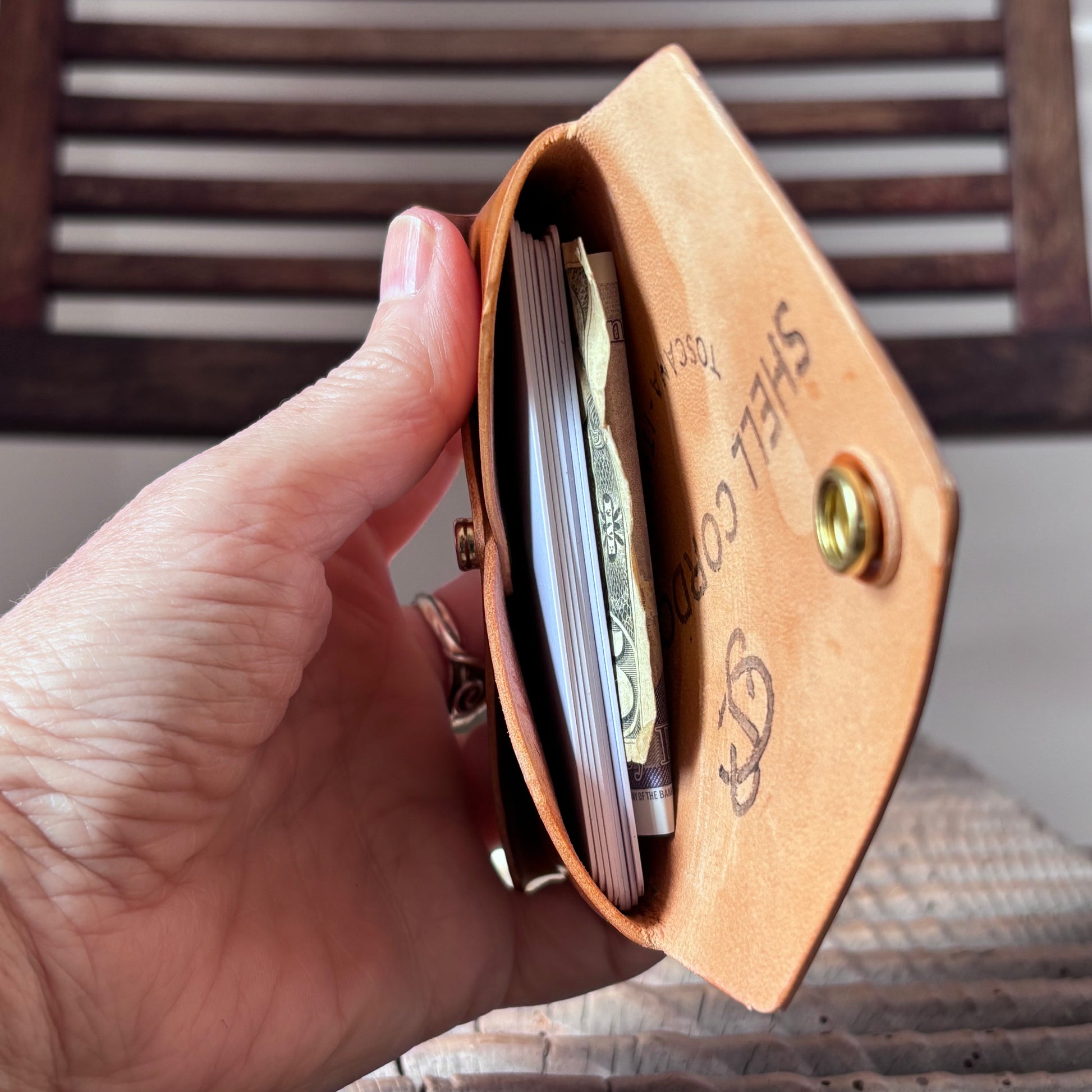 Pétalo envelope wallet - Shell Cordovan Copper Flow