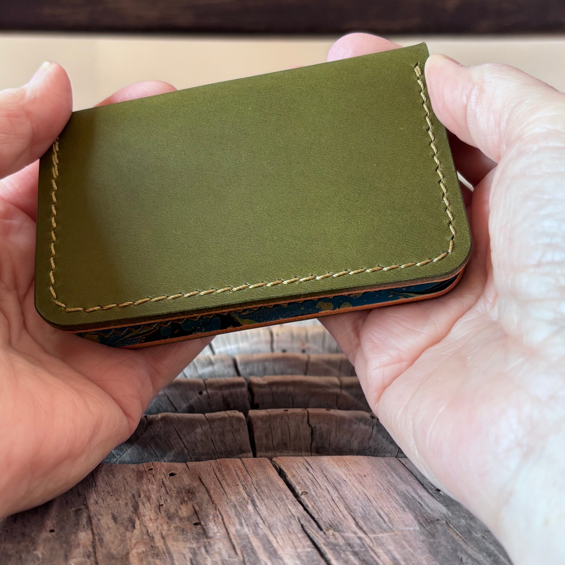 Matraquilla - Minerva Olive with blue & green hand-marbled