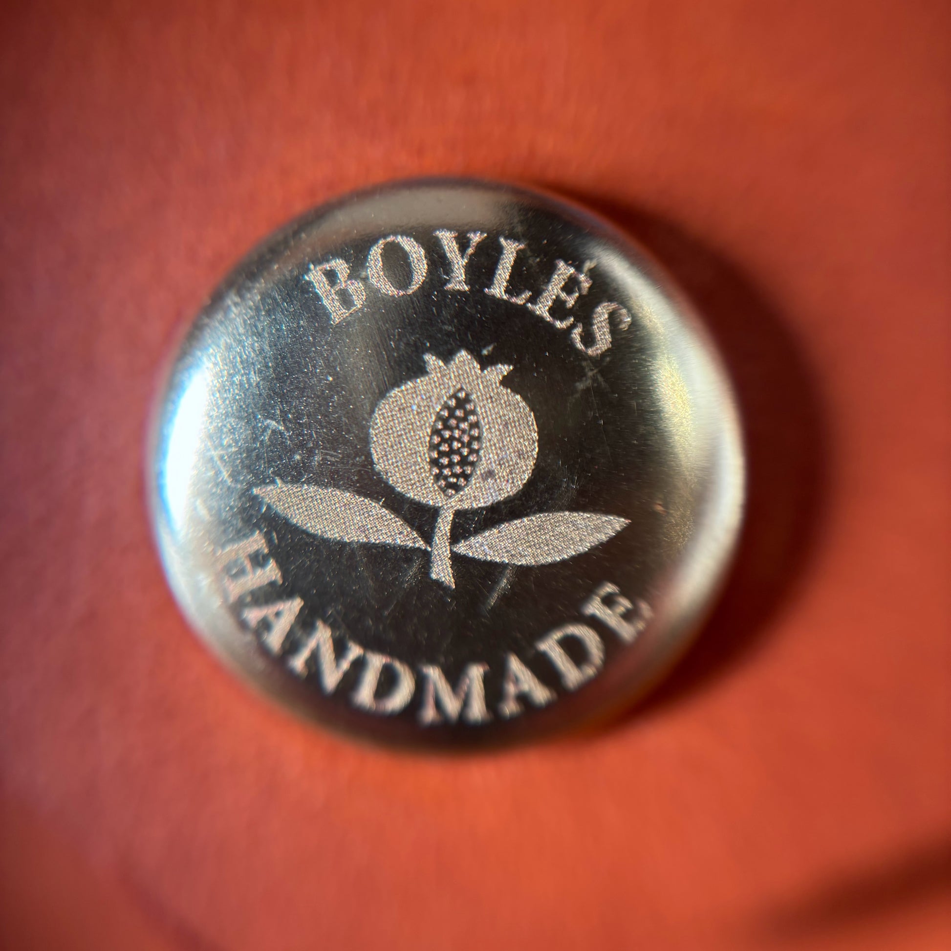 Astrida bag and coordinating Pétalo envelope case