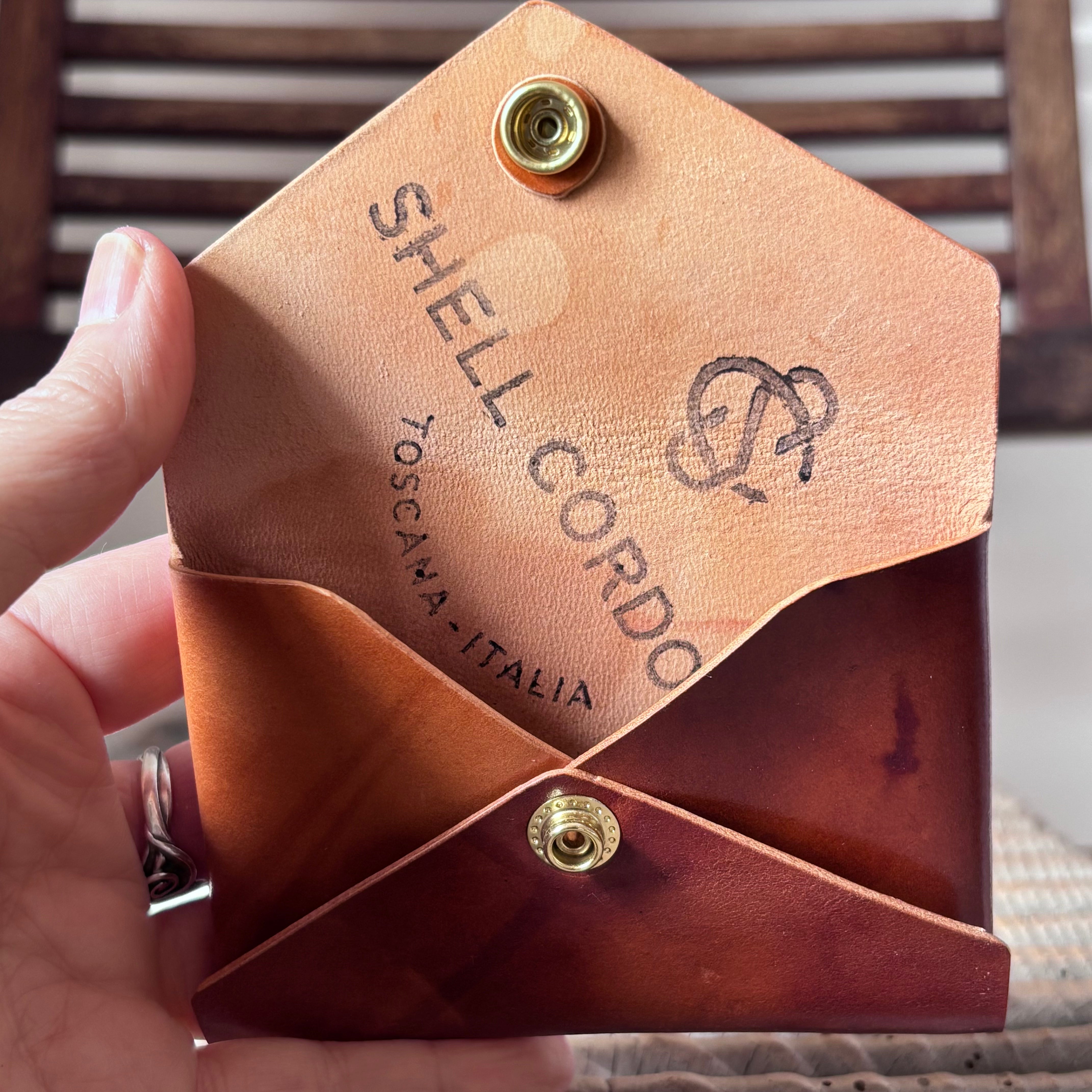 Pétalo envelope wallet - Shell Cordovan Copper Flow