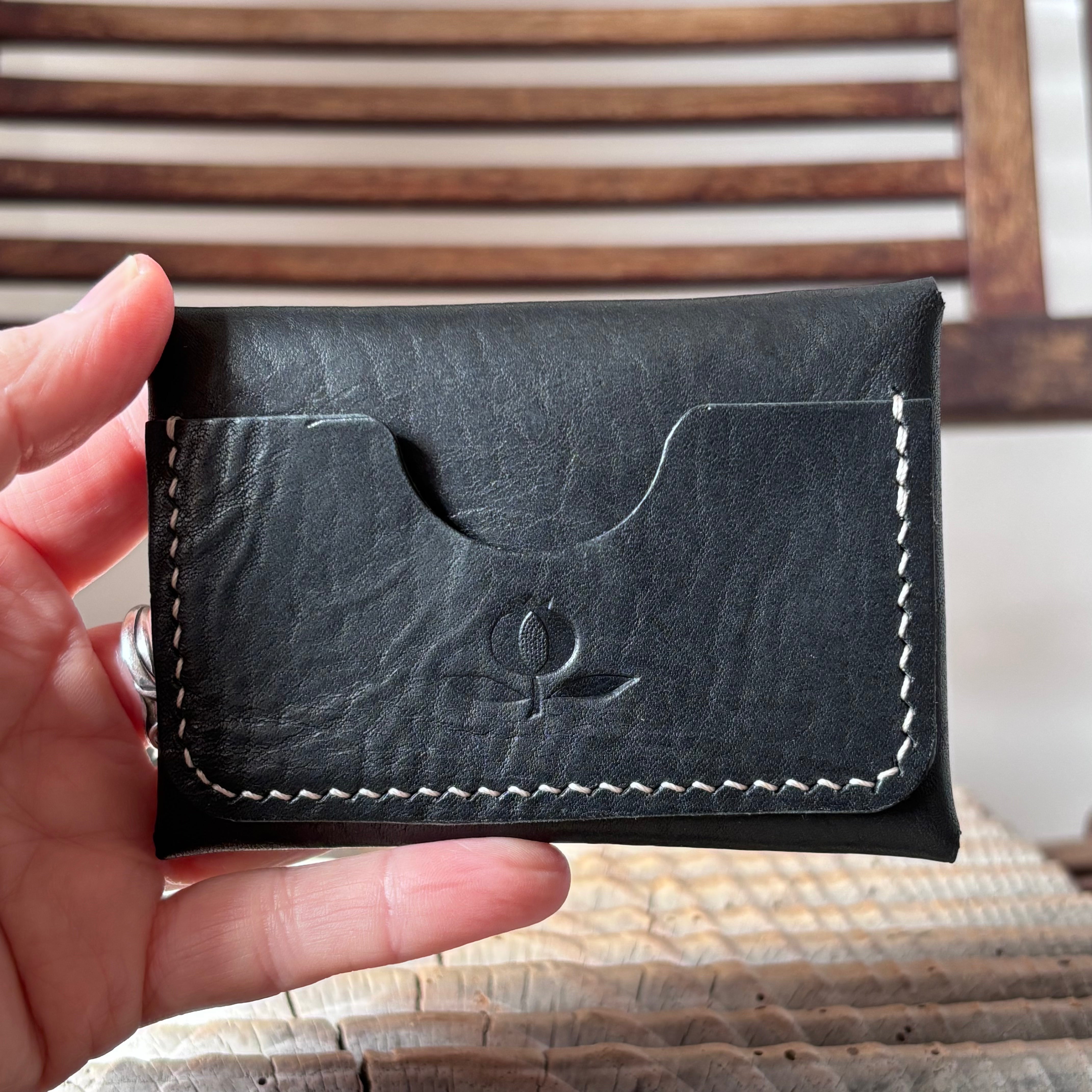 Pétalo envelope wallet - Horween Derby Black