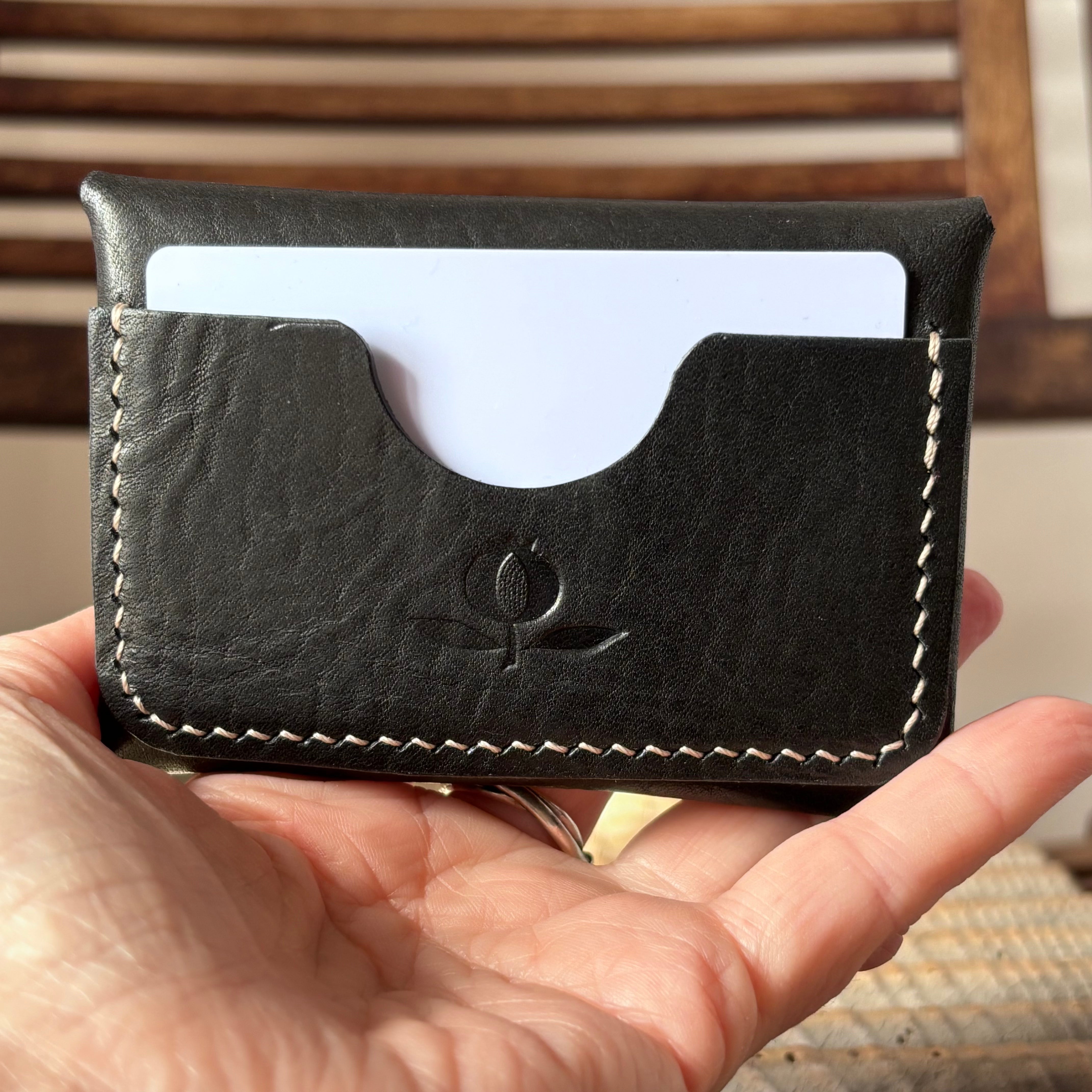 Pétalo envelope wallet - Horween Derby Black