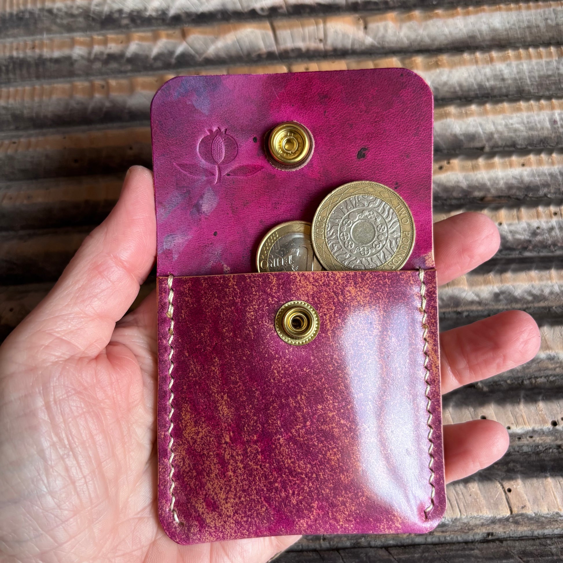 Veleta - Coin keeper in UV Shell