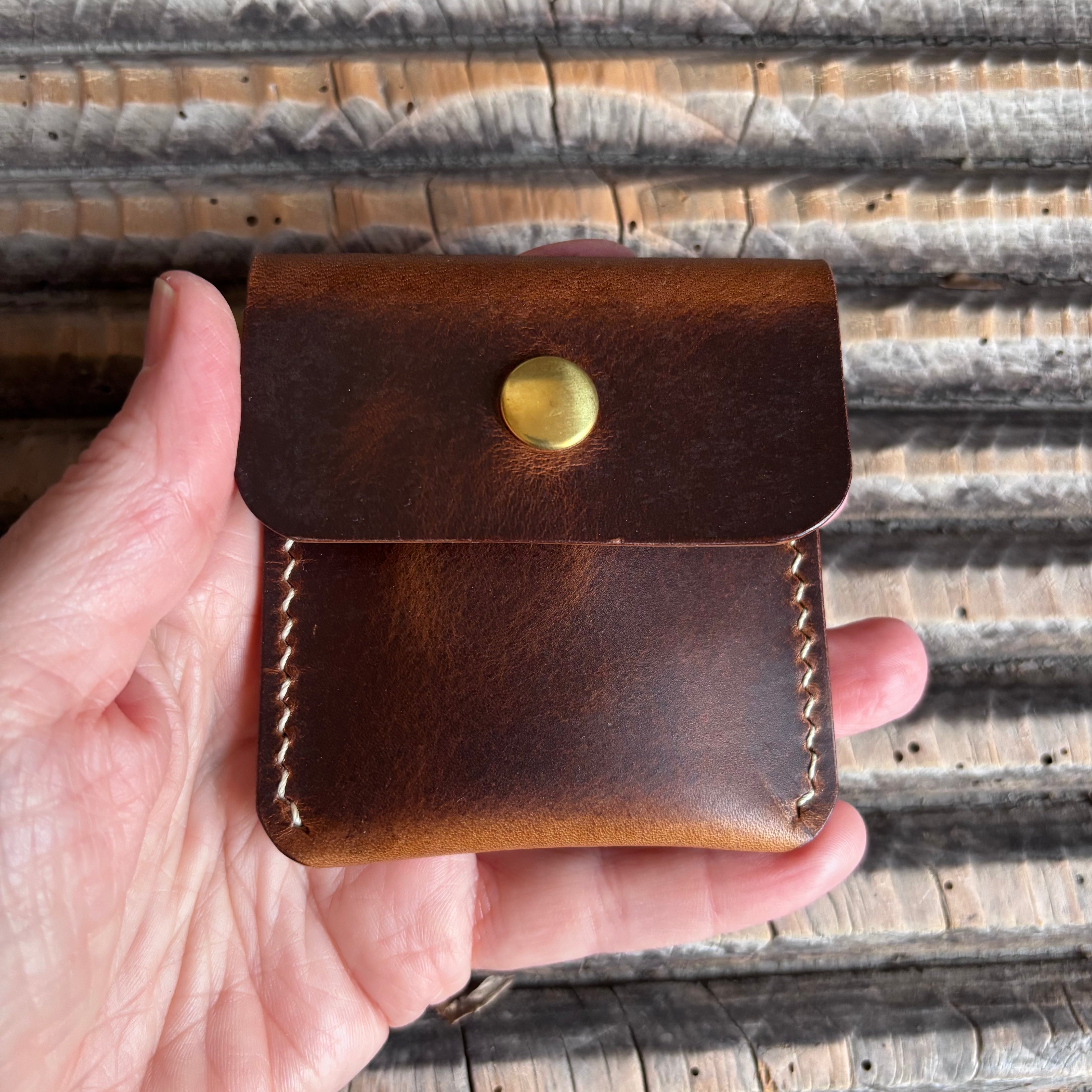 Veleta - Coin keeper in Waxy Tobacco