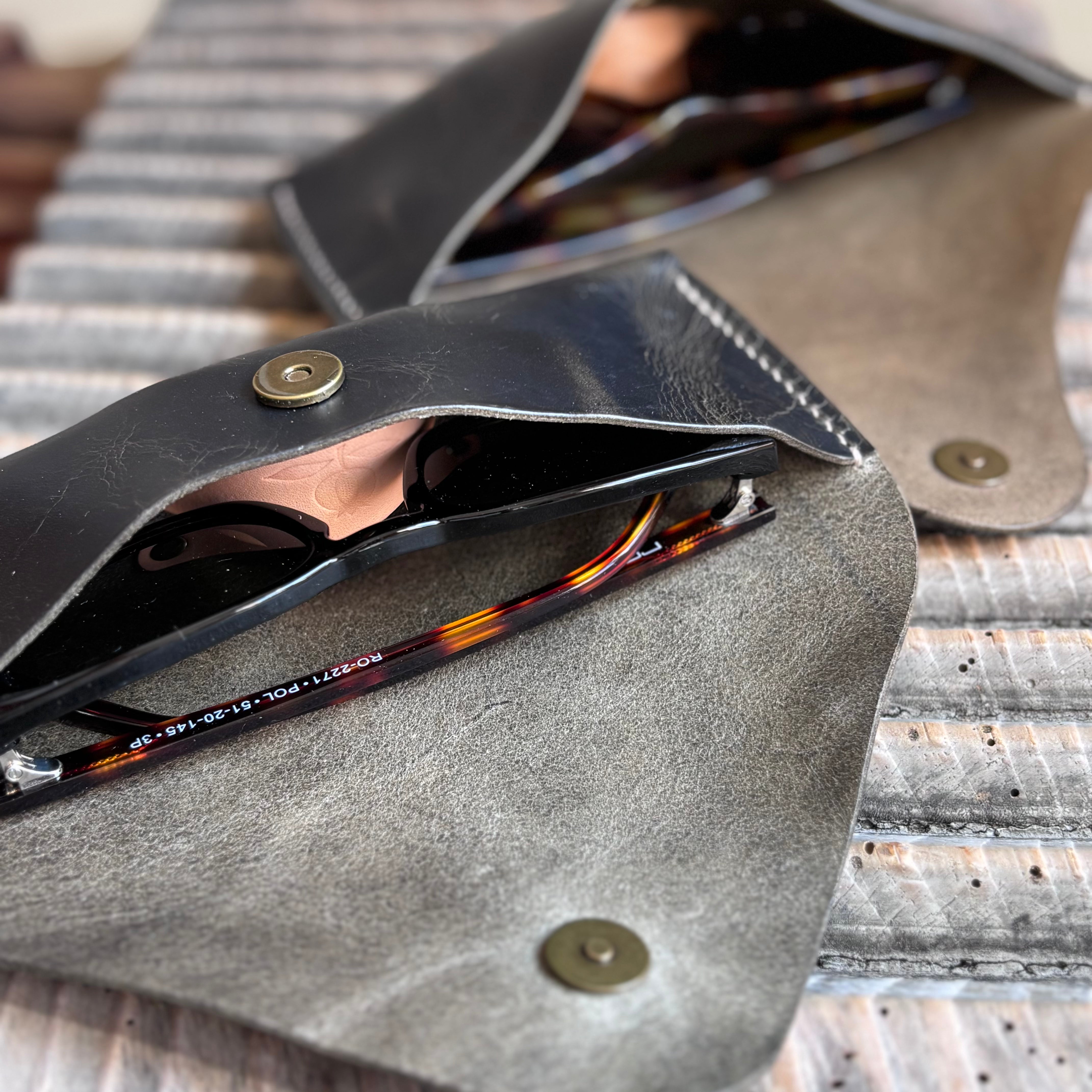 Mira - Glasses case, Badalassi Carlo waxy Grey