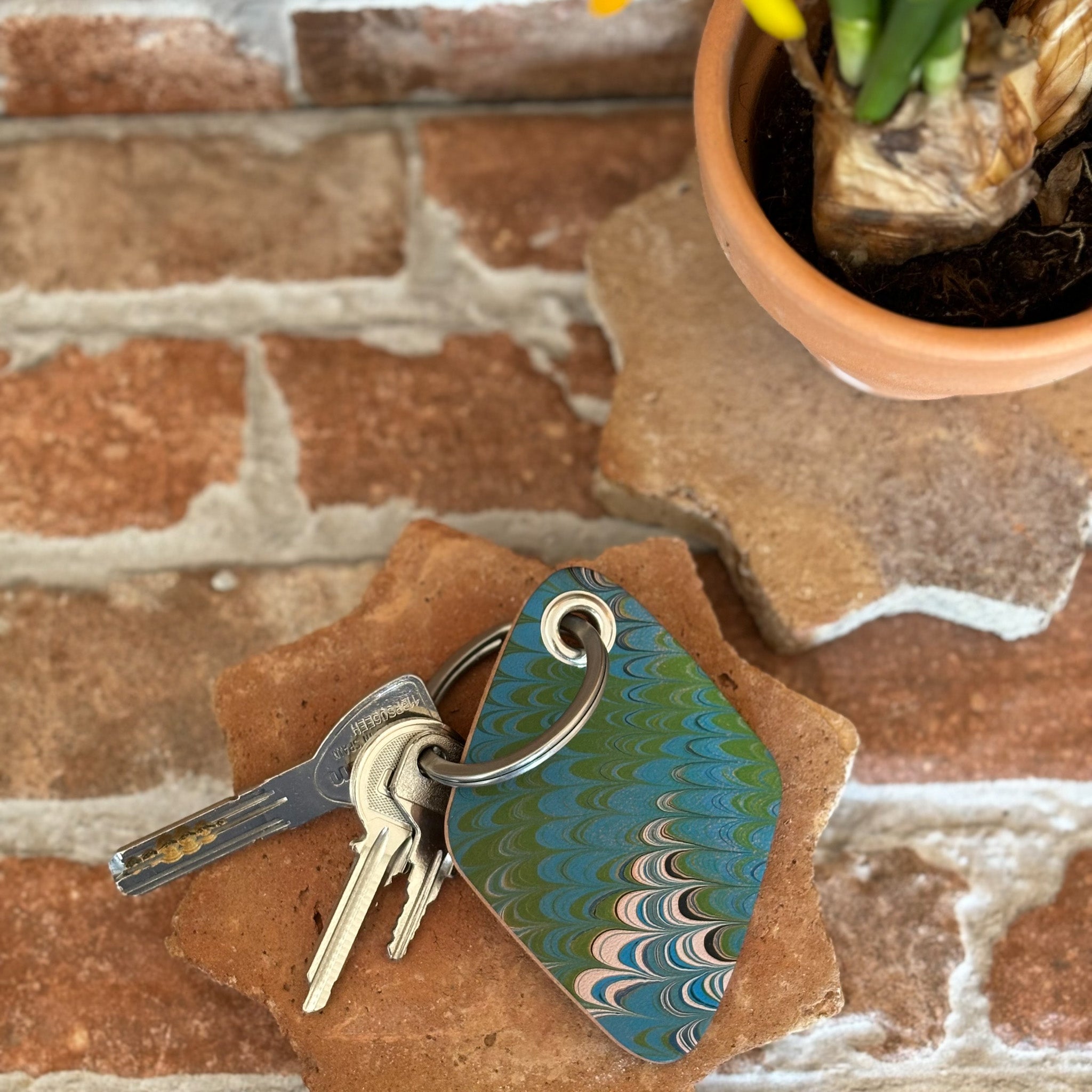 Sabika Hand Marbled Key Fob - hotel