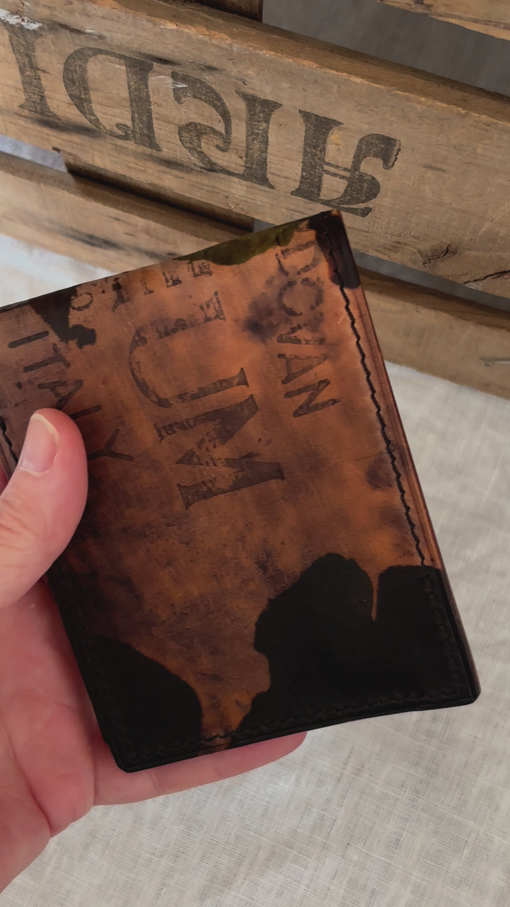 Piqueta Traditional bifold - Corium Shell Cordovan Toscano / Buttero Whiskey / Pueblo Black